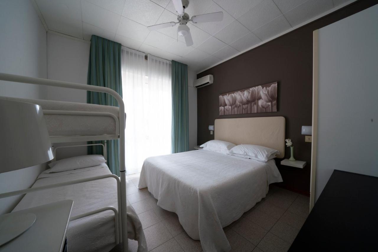 Hotel Maarea Milano Marittima Esterno foto