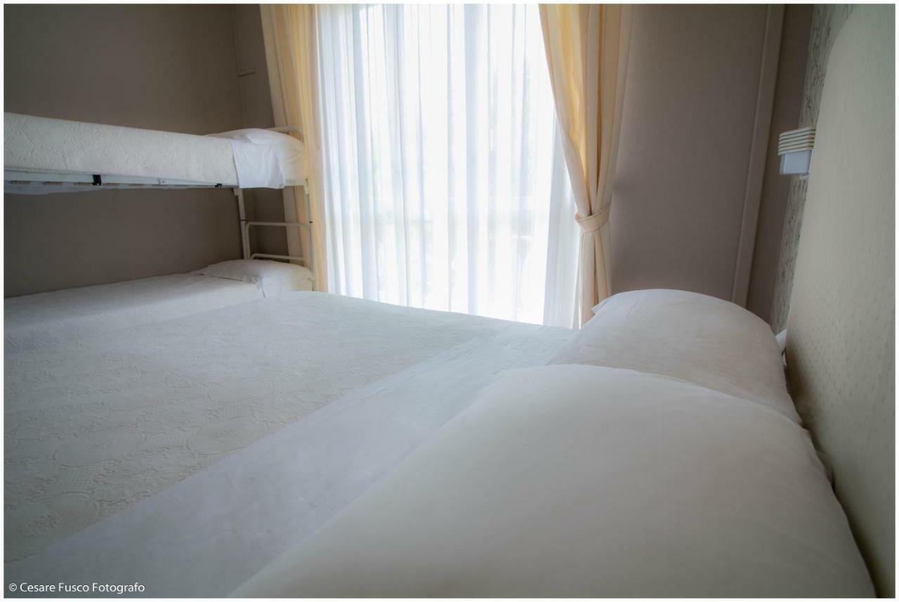 Hotel Maarea Milano Marittima Esterno foto